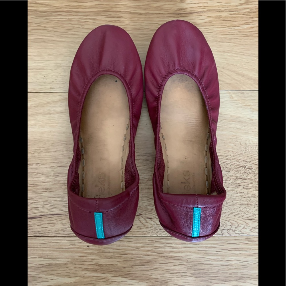 🍷 Tieks Foldable Flats